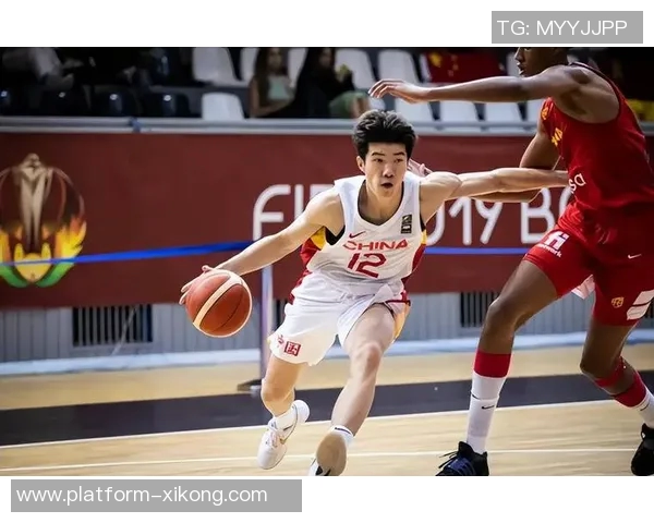 上海男篮热身赛失利新援融入需耐心等待与支持 上海男篮热身赛失利新援融入需耐心等待与支持