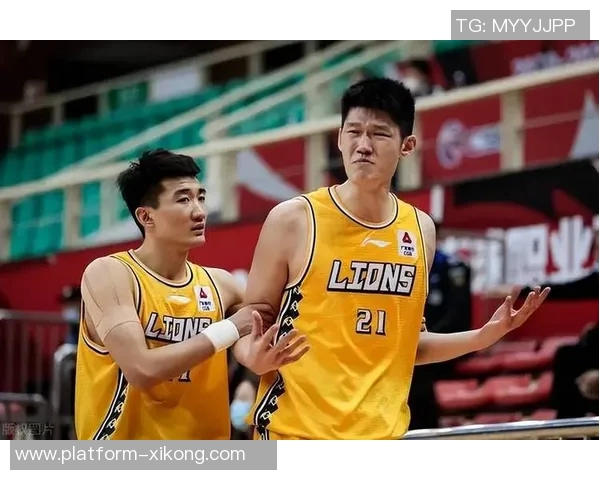 普尔期待费尔斯在新赛季展现潜力成长需要时间的积累与沉淀 普尔期待费尔斯在新赛季展现潜力成长需要时间的积累与沉淀