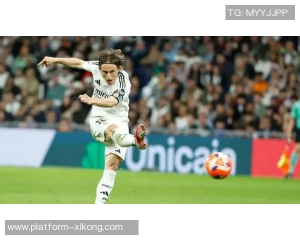 帕努奇盛赞莫德里奇球商超凡在意甲如同轻松踢球般自在 帕努奇盛赞莫德里奇球商超凡在意甲如同轻松踢球般自在