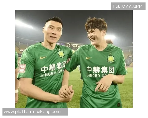 金玟哉铲倒库尼亚引发争议表现不满情绪火气十足