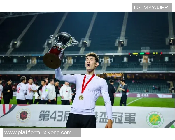 感谢球迷直言媒体人分析广州足球新格局资源利用需谨慎