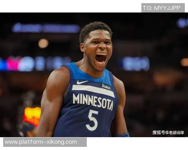 爱德华兹表现出色第三节独揽15分助球队轻松取胜19投9中斩获25分7篮板5助攻