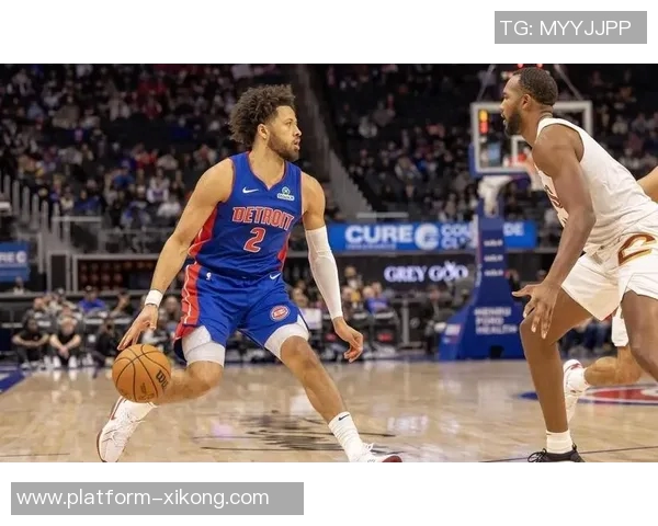 莫布里展现全能进攻能力接队友传球后外线三分精准命中