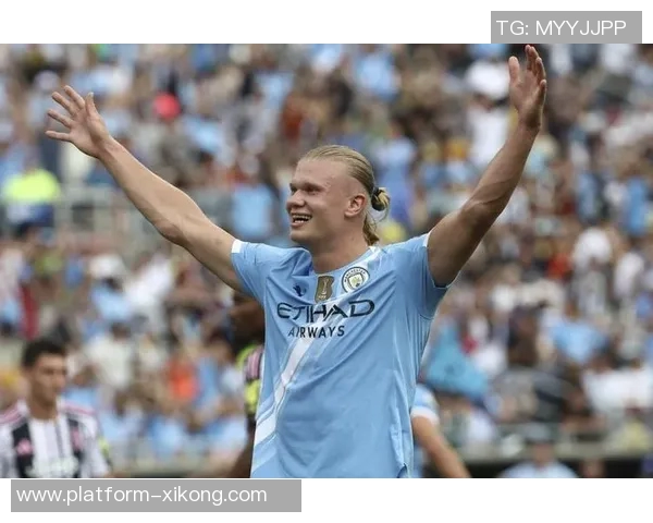 曼城官推发布海报热身摩纳哥比赛萨维尼奥独自亮相引关注