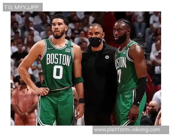 杰伦布朗调侃塔图姆康复迅速或将参加揭幕战