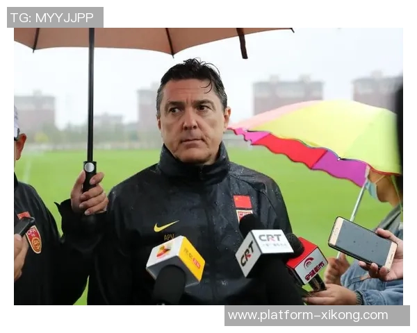 克莱伯出战前景不明但表示会全力以赴做好准备迎接挑战 克莱伯出战前景不明但表示会全力以赴做好准备迎接挑战