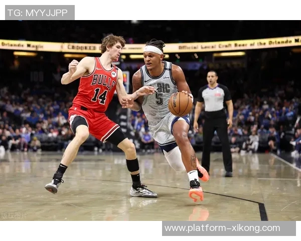 班凯罗再度错失绝杀本季关键球命中率低迷引发热议