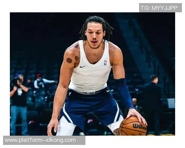 戈登对勇士三分球神准表现引发热议其他球队却难以复刻的反差